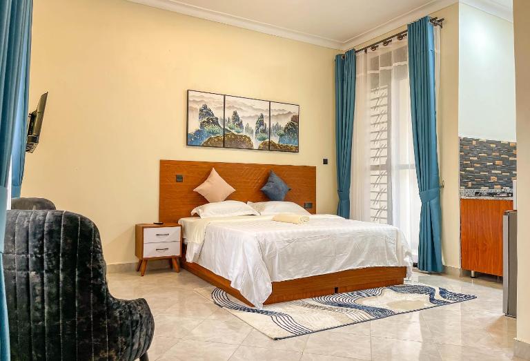 ELEGANT STUDIO APARTMENTS in MUNYONYO - Bed and Breakfast Kampala