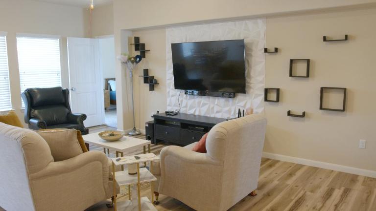 Stylish 3 Bedroom retreat near Downtown and Outlet - Chambres d'hôtes Kyle
