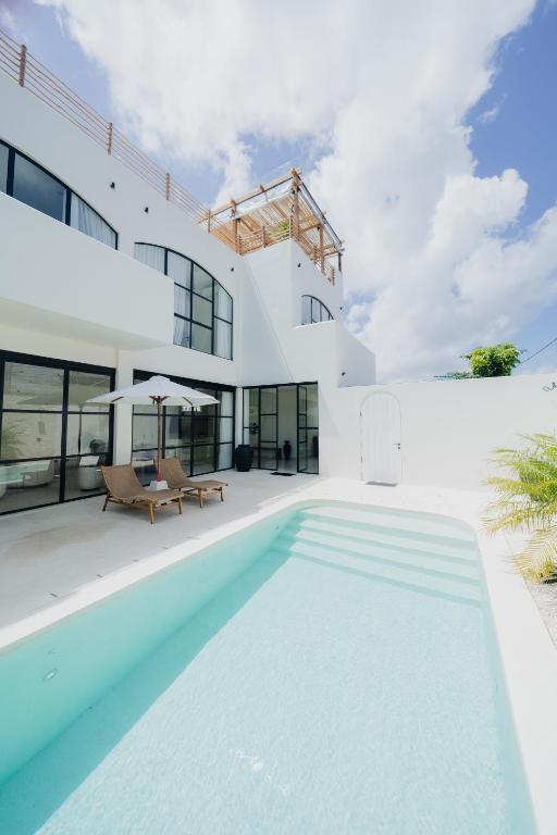 Casa Vay - Luxury Home 3 Bedrooms with Rooftop - Ferienwohnung Uluwatu