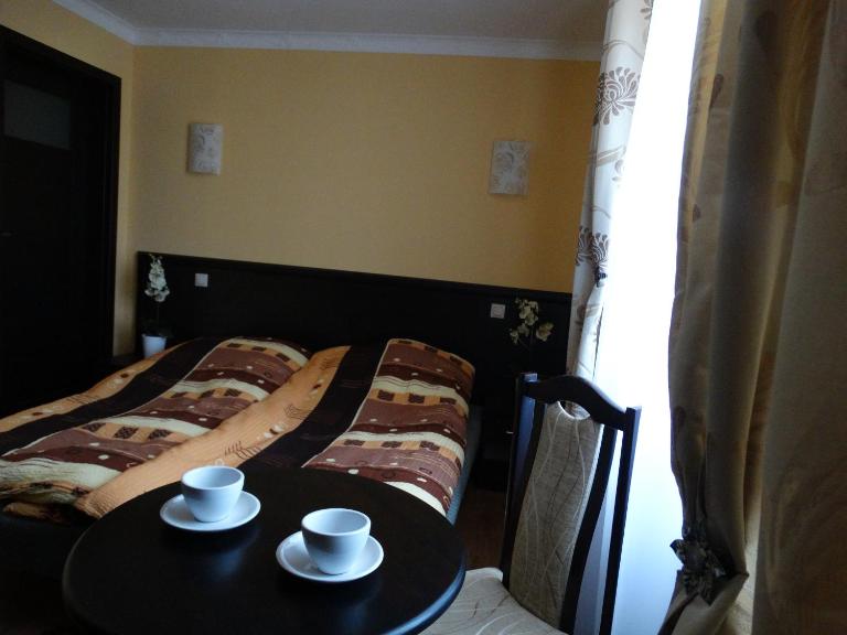 Apartamenty Wiśniowa - Pokój dwuosobowy Augustów - Bed and Breakfast Augustów