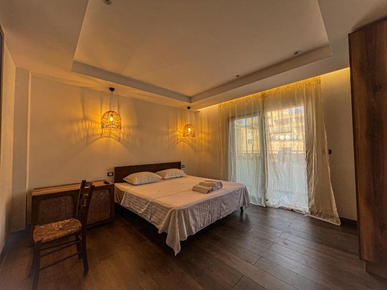 Sarantorini Apartments - B&B Saranda