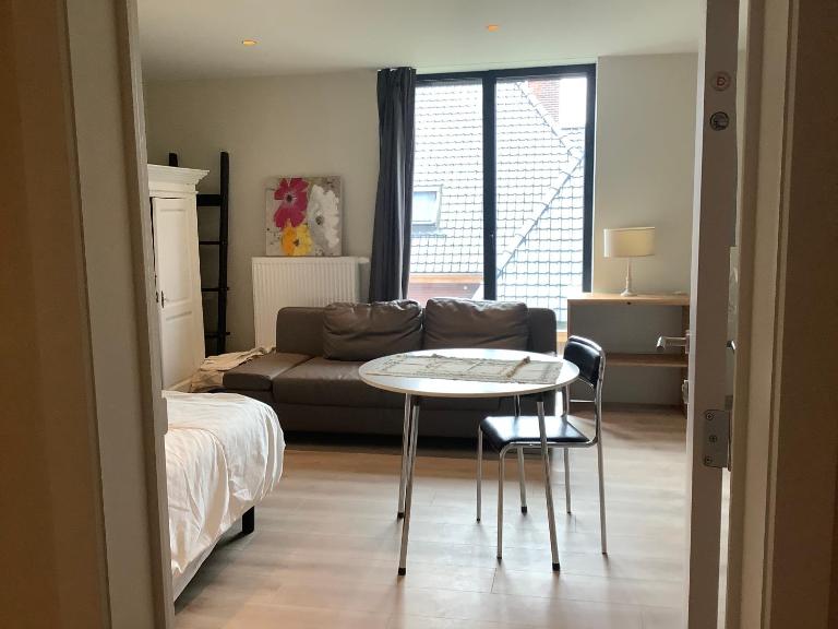 Poppy Home Gent Homestay - B&B Sint-Martens-Latem