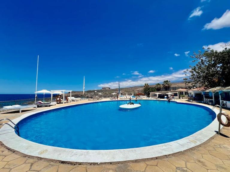 Casa Playa, Newly renovated, BBQ, Pool, Terrace - B&B Callao Salvaje