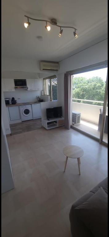 Antibes beau studio lumineux - B&B Antibes