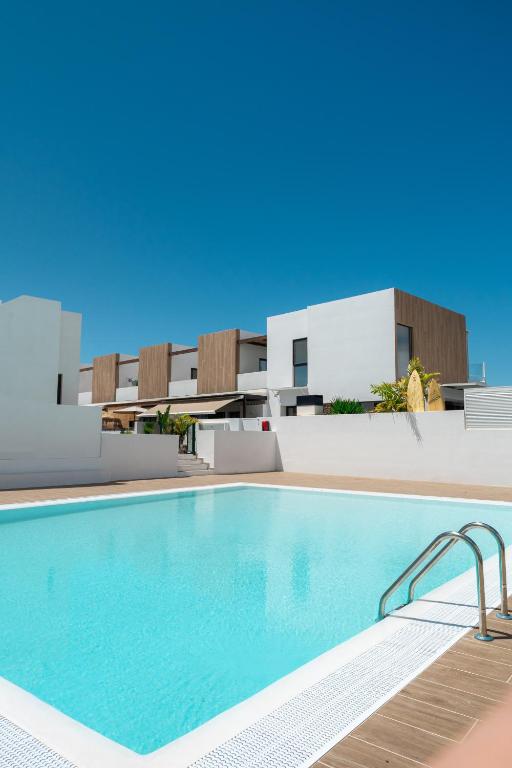 El Palmeral - Holiday Home with Terrace and Pool in Corralejo - B&B Corralejo