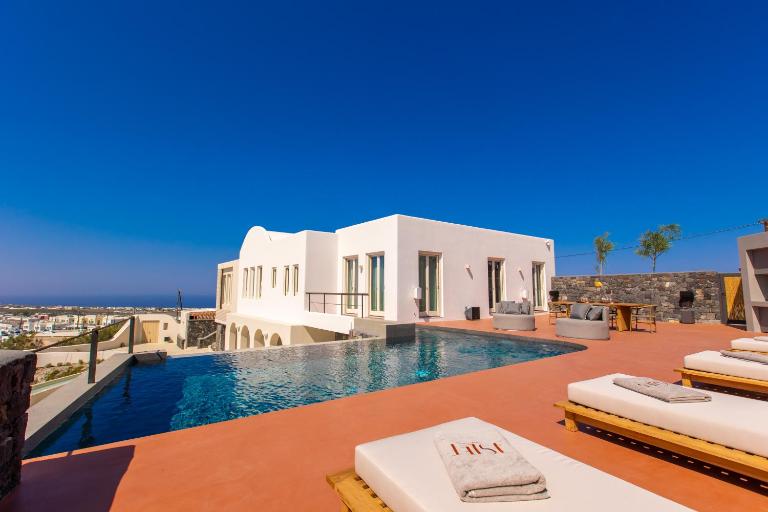 Islet Santorini Infinity Caldera Villa - Chambres d'hôtes Fira