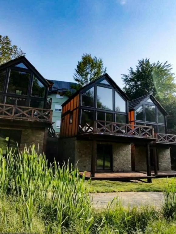 Ski & Spa Bungalows - B&B Kopaonik