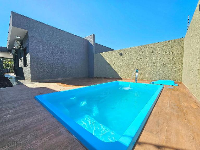 Casa Novíssima Piscina prox Cataratas e Centro - Bed and Breakfast Foz do Iguaçu