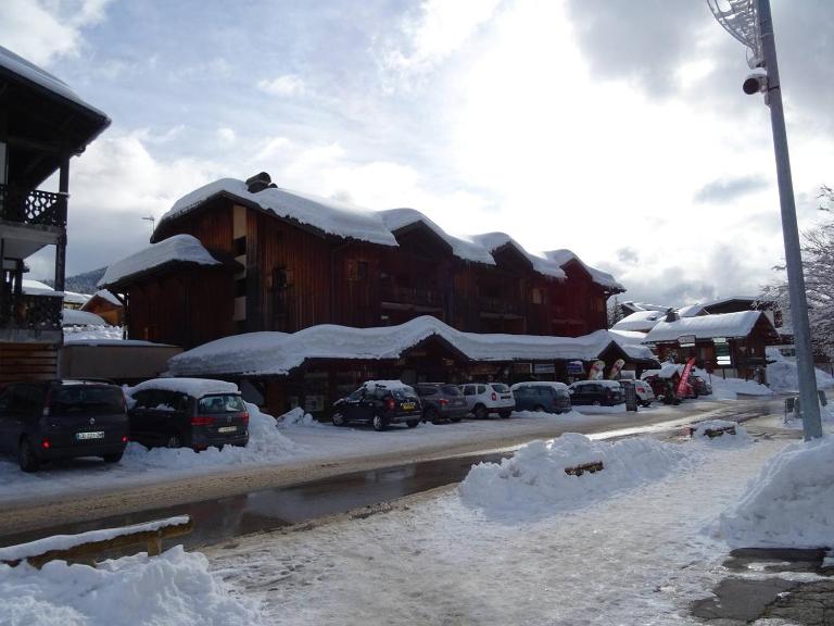 Grand studio duplex lumineux - 6 pers - centre Les Gets - parking privé - à 400 m des pistes - FR-1-802-37 - Ferienwohnung Les Gets