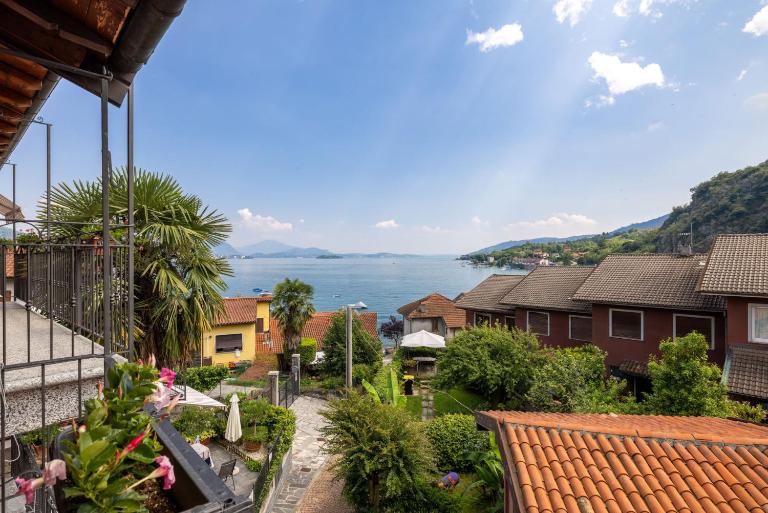 Apartment Cà Dai Noni - Family & Pet Friendly - Terrace - Near Lake Maggiore - B&B Feriolo