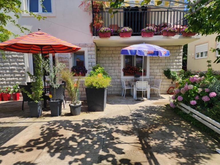 Apartmani Župa - Bed and Breakfast Tivat