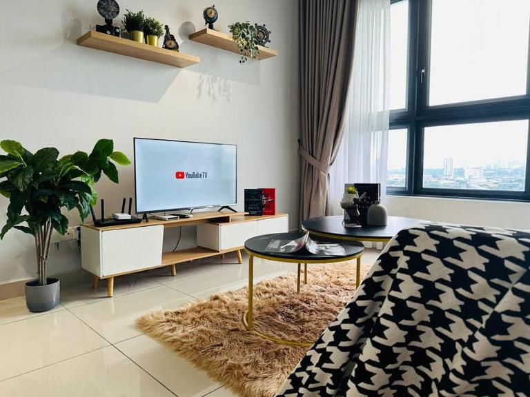 MVA17#Family Suite 8pax 3 Rooms M Vertica Velocity Mall Cheras IKEA Mytown Short Walk to MRT & LRT Maluri - B&B Kuala Lumpur
