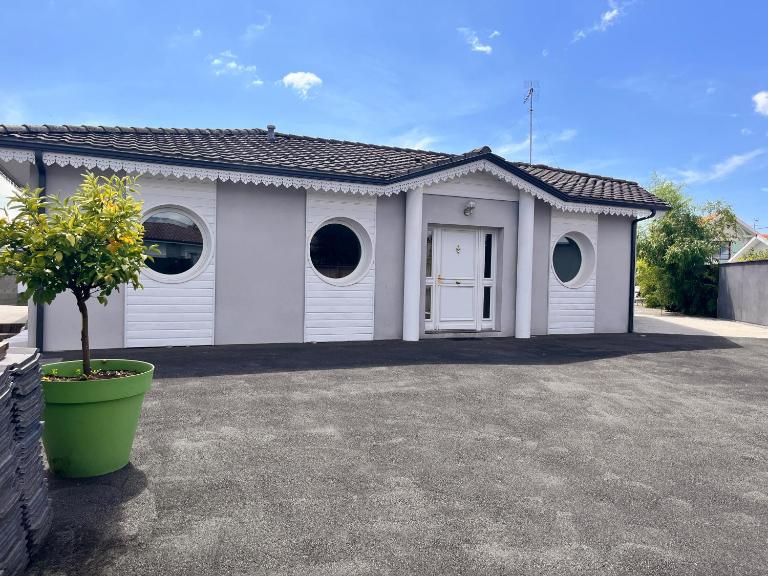 villa patio proche centre ville - Chambres d'hôtes Andernos-les-Bains