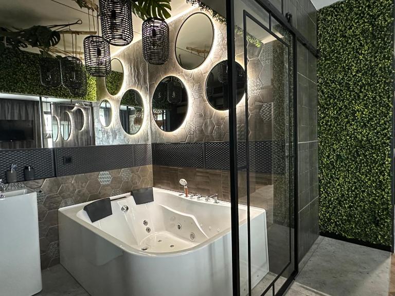 Doki SPA Ala Bali, Thali with Jacuzzi & Sauna - Bed and Breakfast Gdansk