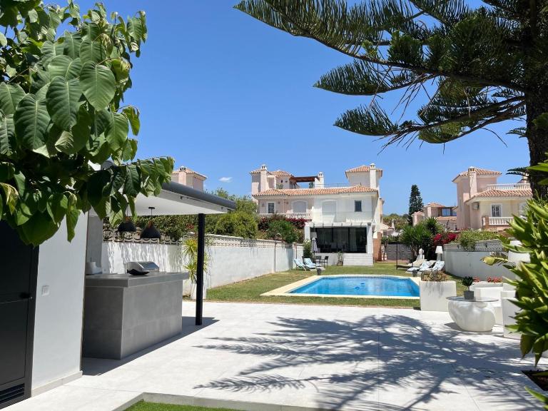 Villa Cuqui - B&B Chilches