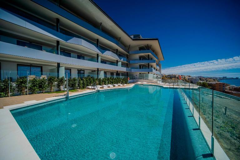Lucy Sea View Apartment Fuengirola - Chambres d'hôtes Fuengirola