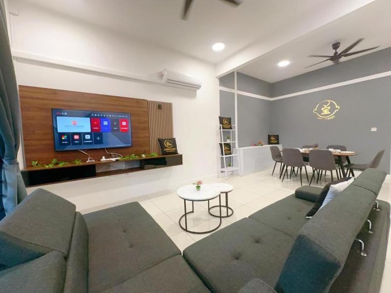 A23 Hello Baby Dato Onn Tebing 15PAX Private Bathroom - B&B Johor Bahru