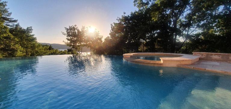 Villa piscine et vue sur le lac - B&B Esparron-de-Verdon
