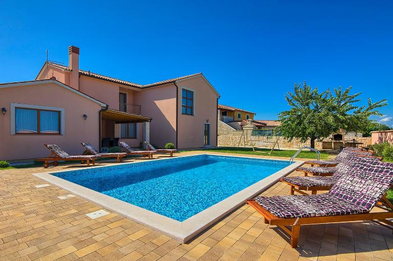 Villa Korina - B&B Valtura