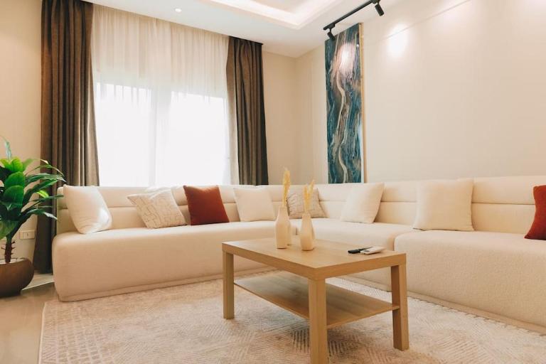 Signature Stays Luxurious Modern Apt - Ferienwohnung Kairo