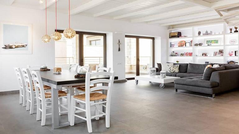 Contemporary Maisonette with Sea View Roof Terrace - B&B Hersonissos