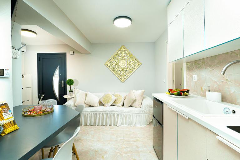 Foxy Summer House - B&B Alepou