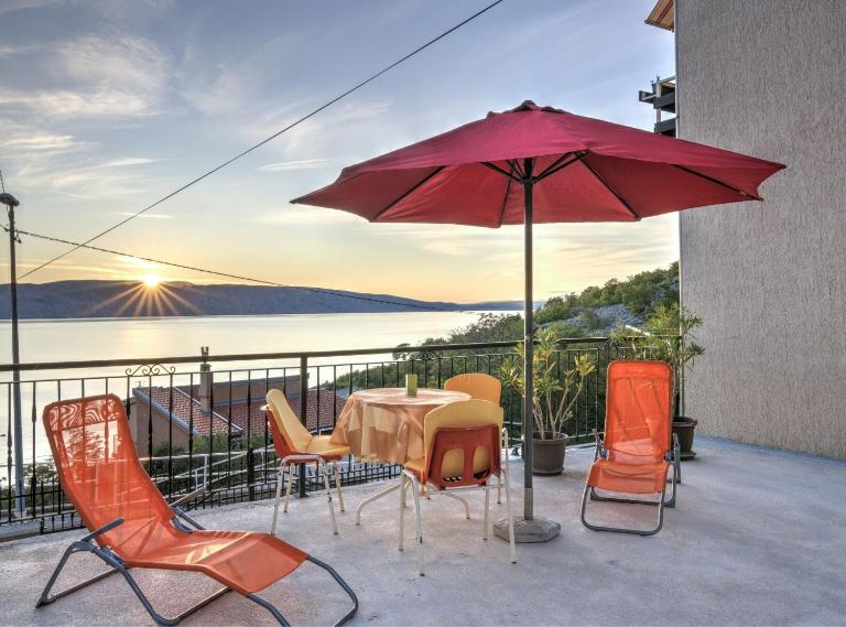 Apartments Luka & Leona - B&B Senj