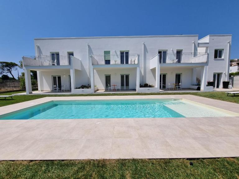 Residence La Voce del Mare - B&B Pesto