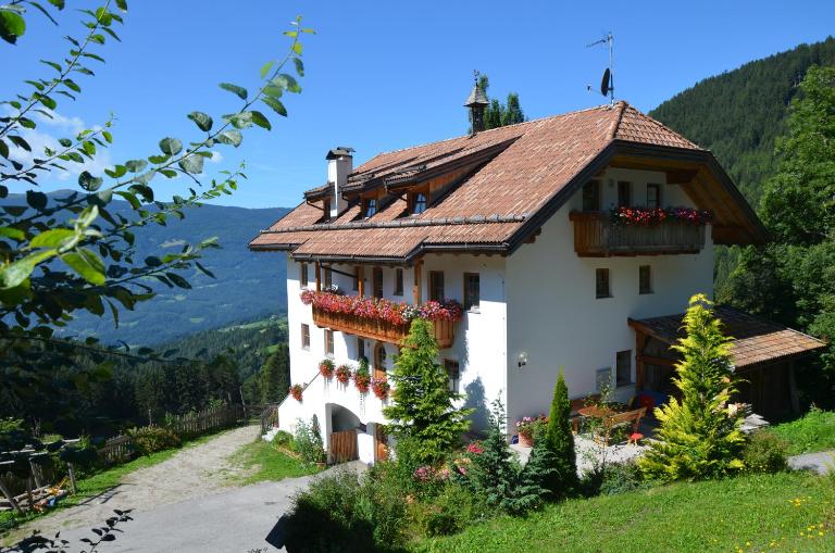 Bärntalerhof - Bed and Breakfast Pfalzen