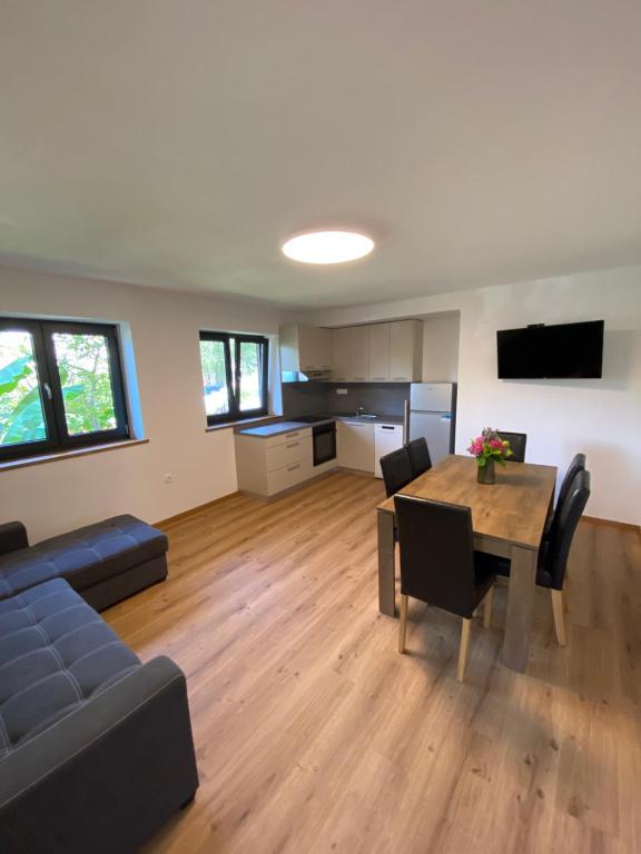 Apartma PRI ŠTAJERKI - B&B Most na Soči