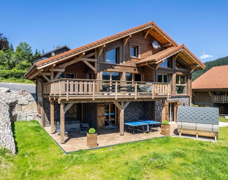 Chalet Emeraude, chalet de luxe avec vue montagne - B&B Gérardmer