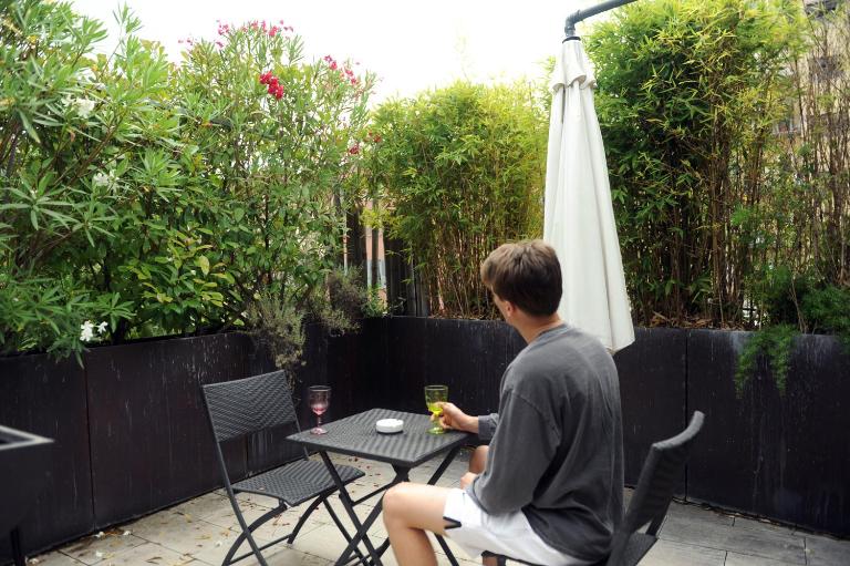 Room Sant Ambrogio with private terrace in shared flat - B&B Milan