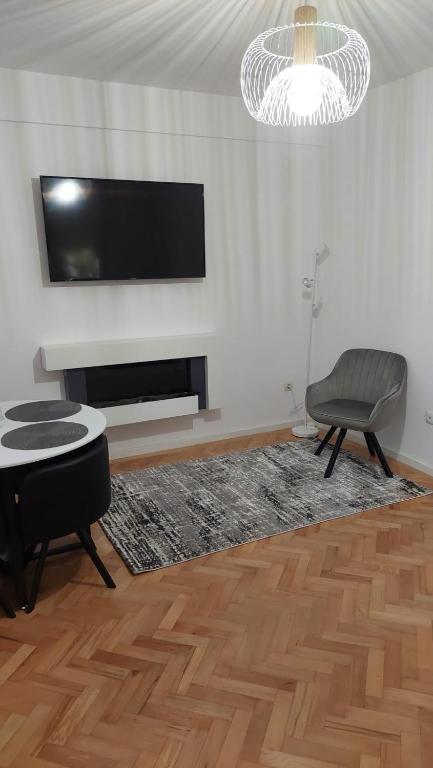 Helen Apartament - B&B Craiova