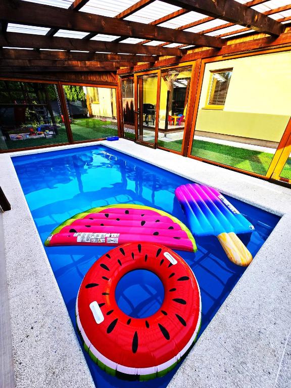 Vila MAX - WHIRLPOOL & BAZÉN & SAUNA - Ferienwohnung Grossullersdorf