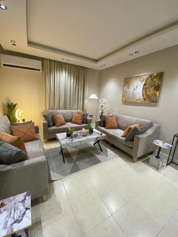شقة هادئة بغرفتين نوم وصالة ومطبخ مستقلl01 - B&B Riad