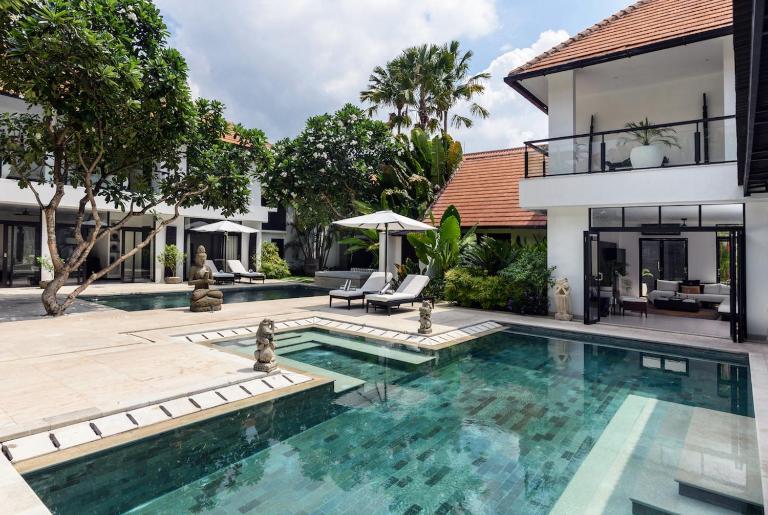 Villa Anaya Manis - Bed and Breakfast Seminyak