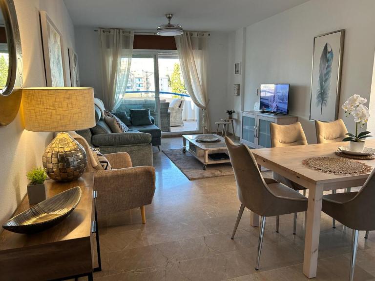 Superior Don Joaquin 2 bed Apt Benalmadena - Chambres d'hôtes Benalmádena