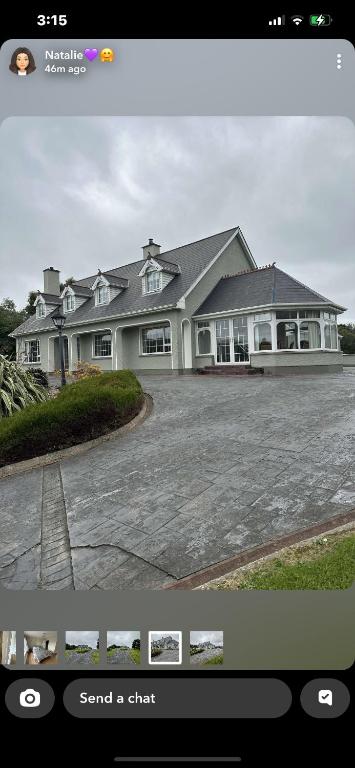 Comfortable king room - B&B Carran