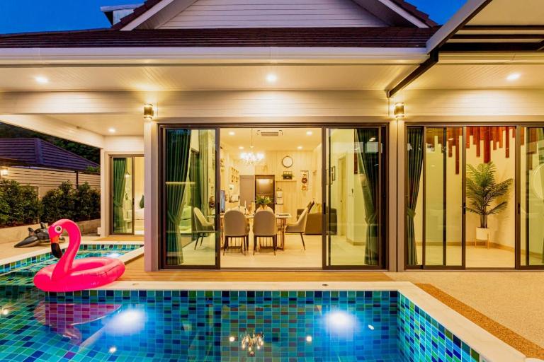 Pool Villa No 10 by Duangtham - Chambres d'hôtes Ban Khlong Haeng