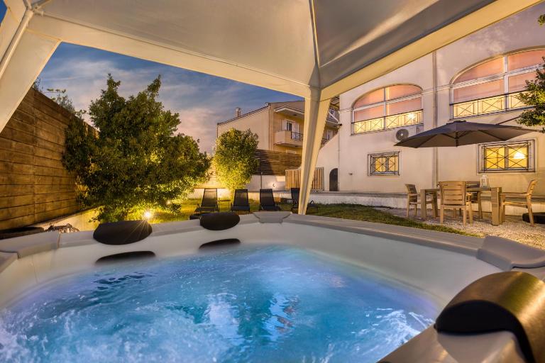 Mi Casa - Serene Garden Retreat, 2 bedroom house - B&B Karyofyto