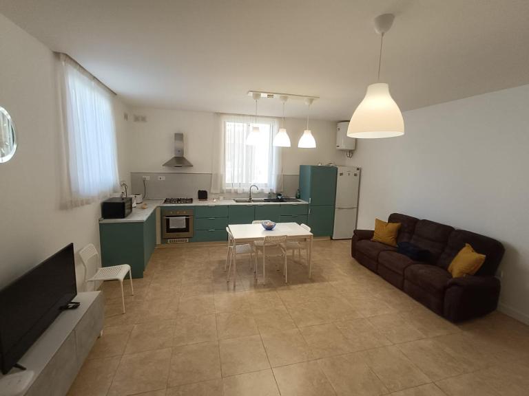 Maisonette JP2 - Bed and Breakfast Victoria