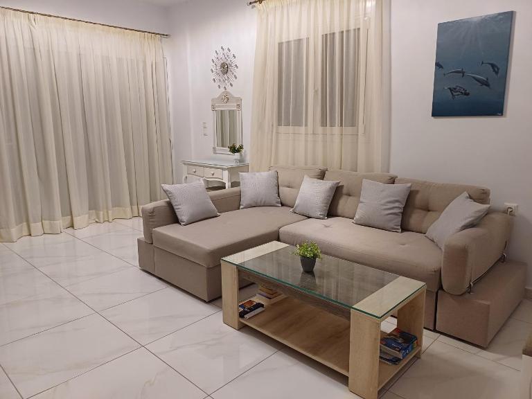 Filocsenia luxury apartment at tsoutsouras - B&B Tsoútsouros