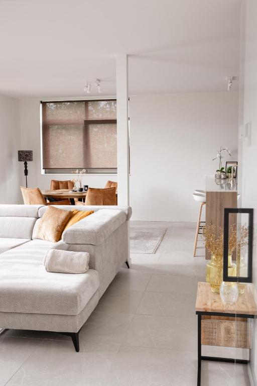 Brand New Apartment Sint-niklaas - Bed and Breakfast Sint-Niklaas