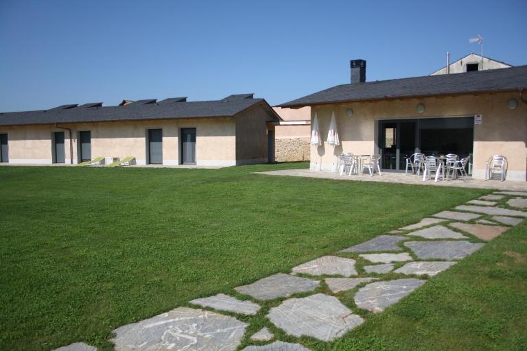 Alojamiento Ubaldo Nieto - Ferienwohnung Carracedo del Monasterio