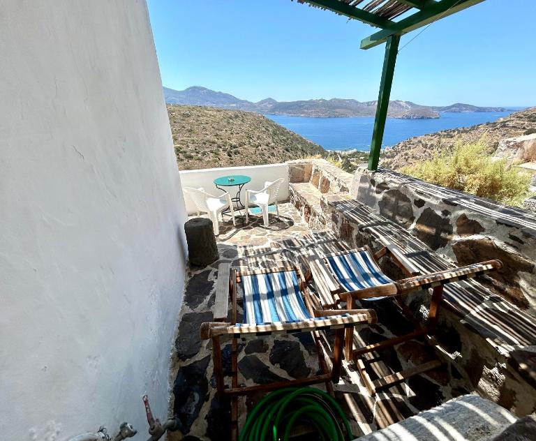 Lukianos House - B&B Tripiti