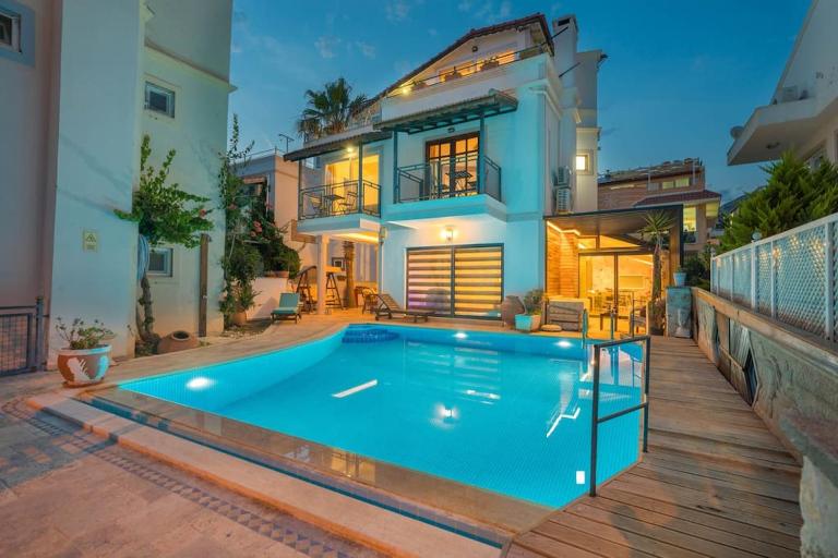 Kalkan Merkezde Havuzlu Apart - Ferienwohnung Kalkan