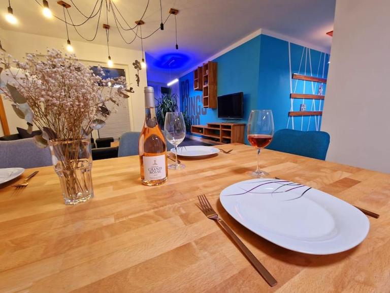 Huge and modern apartment with terrace - Ferienwohnung Paderborn