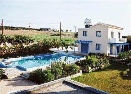 Queen Eyridiki Luxury Villa 1 - B&B Pafo