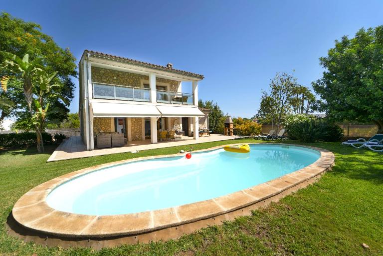 Villa can Costa by homevillas360 - B&B Alcúdia