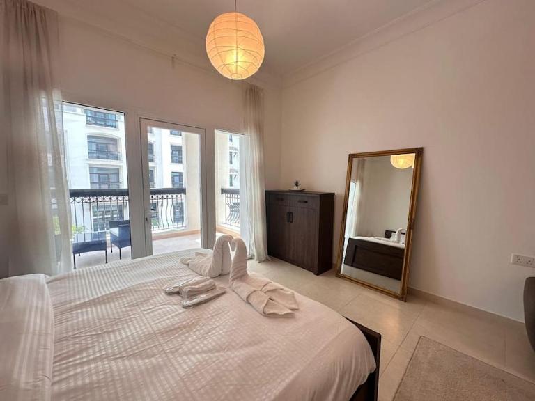 NA HARF108 Stylish Studio - YAS Island - Bed and Breakfast Abu Dhabi
